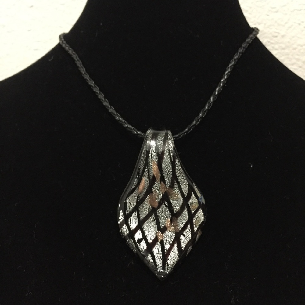 Leaf Glass Pendant Set of 3 - Picture 3 of 7